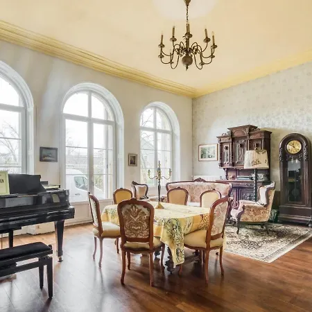 Magnificent Castle In With Private Park And Tennis Court *