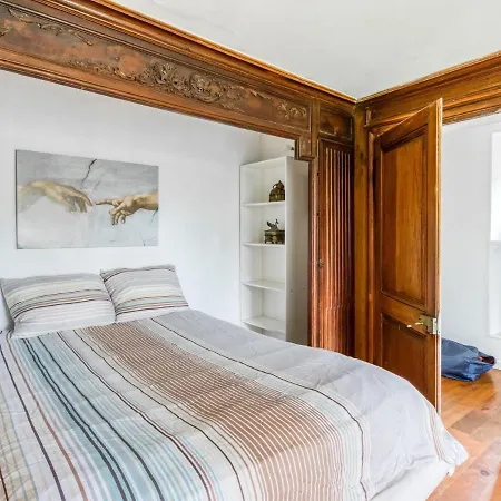 Casa de Férias Magnificent Castle In With Private Park And Tennis Court Anrosey